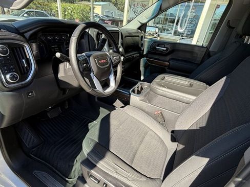 Used 2020 GMC Sierra 1500 Elevation w/ Elevation Value Package AWD/4WD image 9
