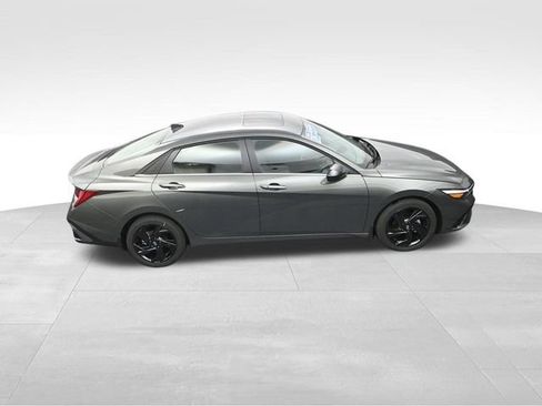 New 2026 Hyundai Elantra SEL Sport Premium FWD image 29