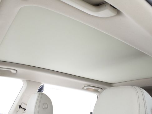 Used 2022 Mercedes-Benz GLS 450 4MATIC image 34