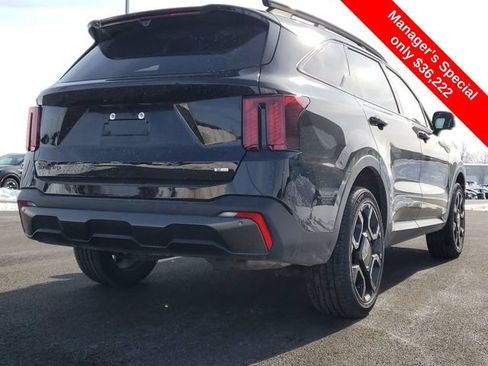 Used 2025 Kia Sorento SX Prestige AWD/4WD image 9