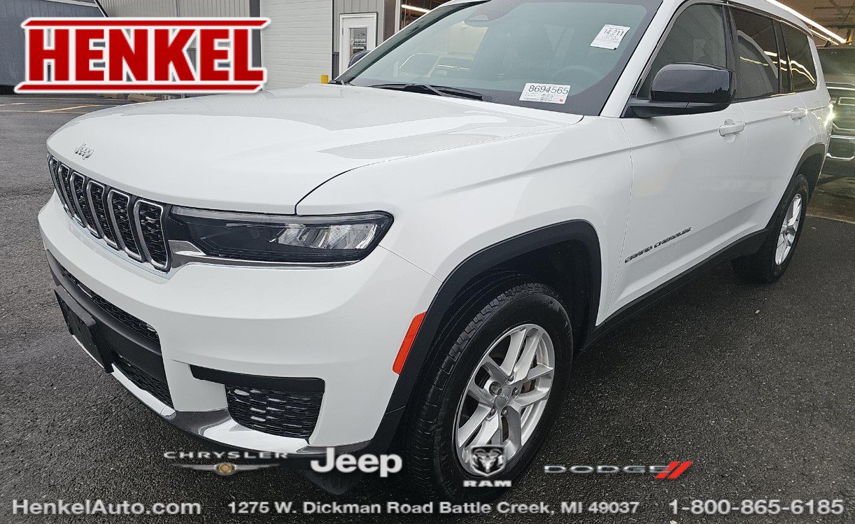Used 2024 Jeep Grand Cherokee L Laredo AWD/4WD image 1