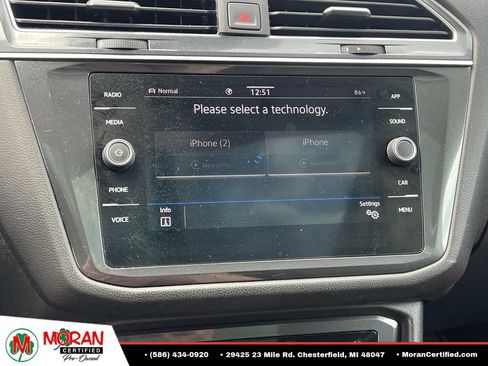 Used 2022 Volkswagen Tiguan SE w/ Panoramic Sunroof Package AWD/4WD image 23
