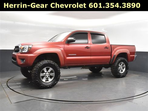 Used 2012 Toyota Tacoma PreRunner image 3