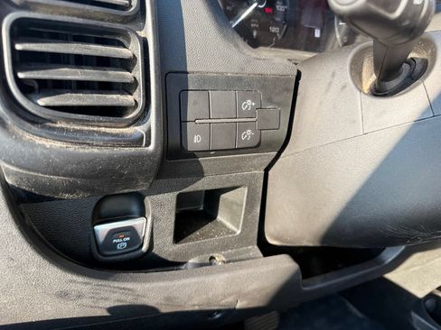 Used 2025 RAM ProMaster 3500 w/ Convenience Group FWD image 32