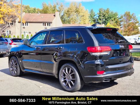 Used 2021 Jeep Grand Cherokee High Altitude image 3