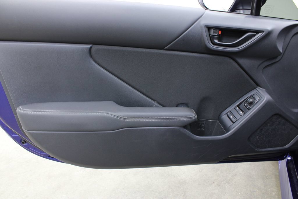 Used 2023 Toyota GR86 RWD image 16