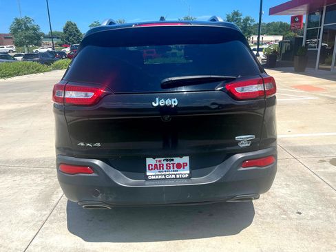 Used 2016 Jeep Cherokee Latitude image 7