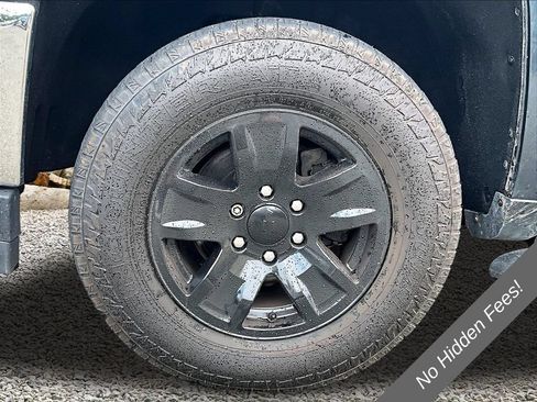 Used 2018 Chevrolet Silverado 1500 LT w/ All Star Edition AWD/4WD image 9