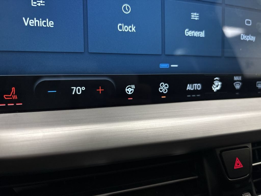 Used 2025 Ford Escape Platinum AWD/4WD image 63