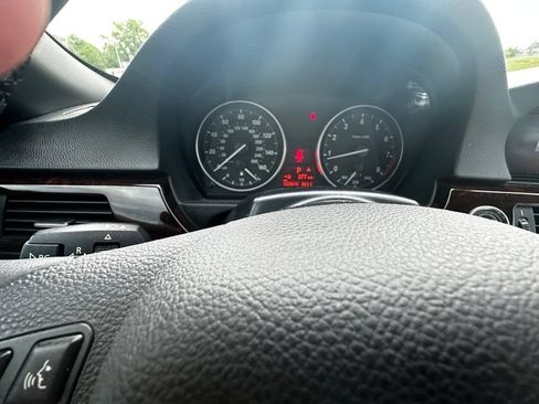 Used 2012 BMW 328i Convertible RWD image 11