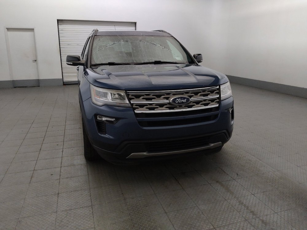 Used 2018 Ford Explorer XLT w/ Equipment Group 201A AWD/4WD image 14