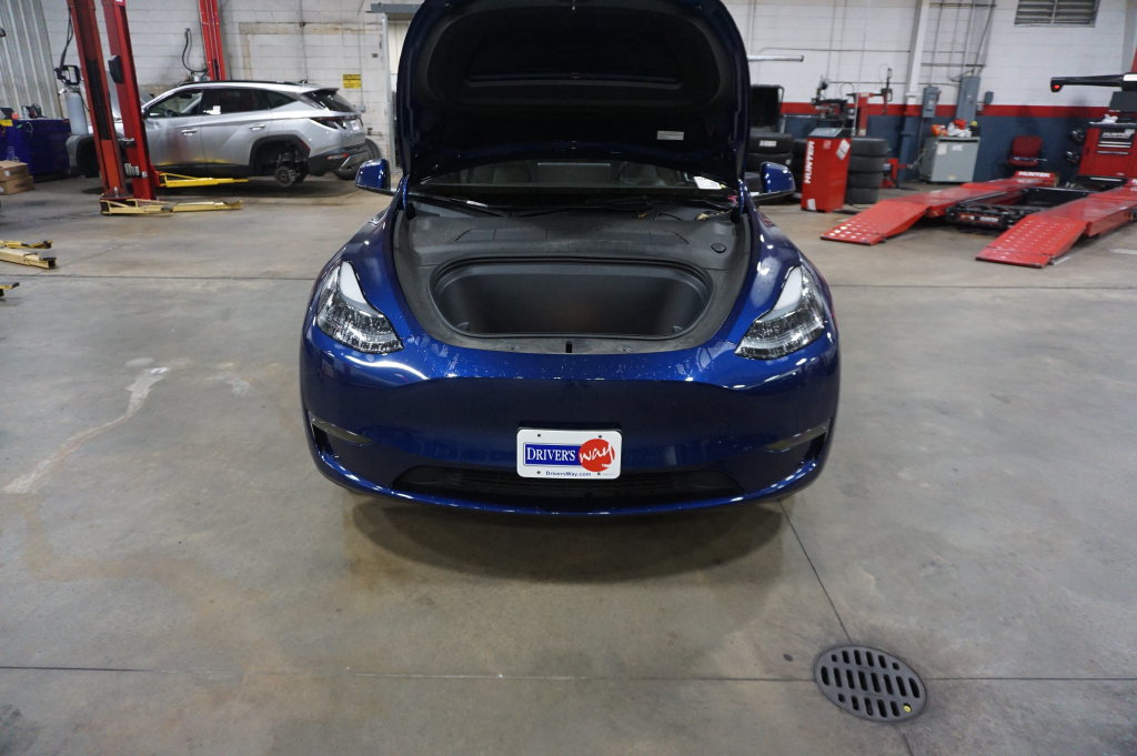 Used 2024 Tesla Model Y Long Range RWD image 21