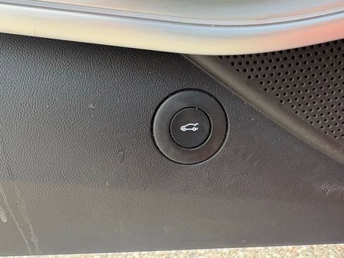 Used 2019 Chevrolet Camaro SS RWD image 24