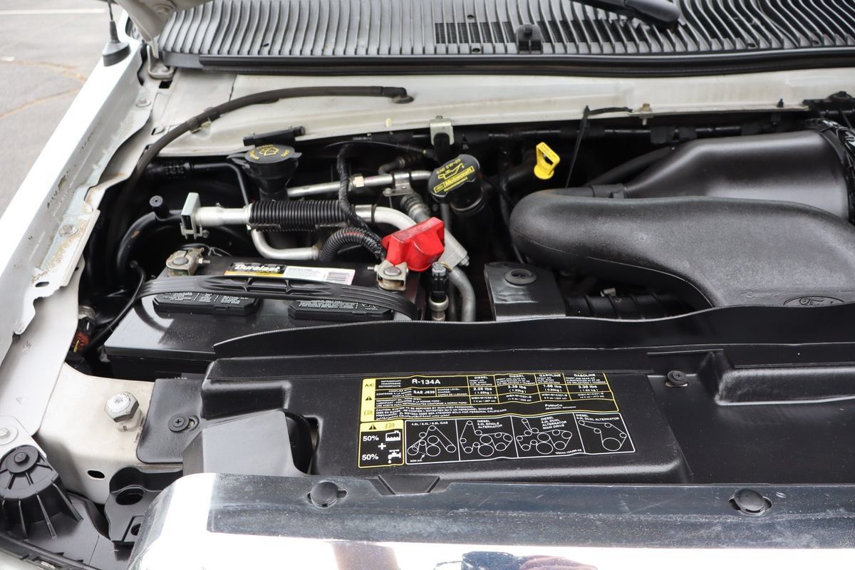 Used 2010 Ford E-350 and Econoline 350 XLT RWD image 37