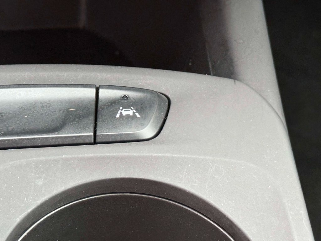 Used 2024 Chevrolet Trax LS w/ LS Convenience Package FWD image 25