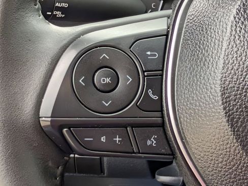 Used 2025 Toyota Corolla SE image 20