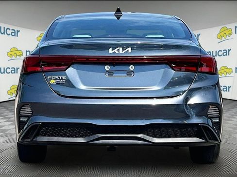 Used 2023 Kia Forte LXS w/ LXS Technology Package FWD image 5