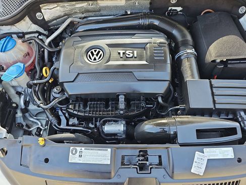 Used 2015 Volkswagen Beetle 1.8T FWD image 30