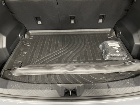 Used 2024 Subaru Crosstrek 2.0i Premium image 12