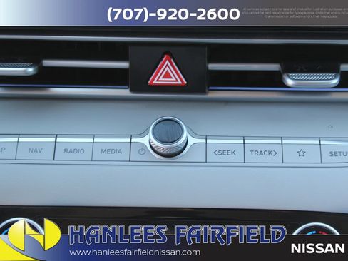 Used 2024 Hyundai Elantra Limited FWD image 25