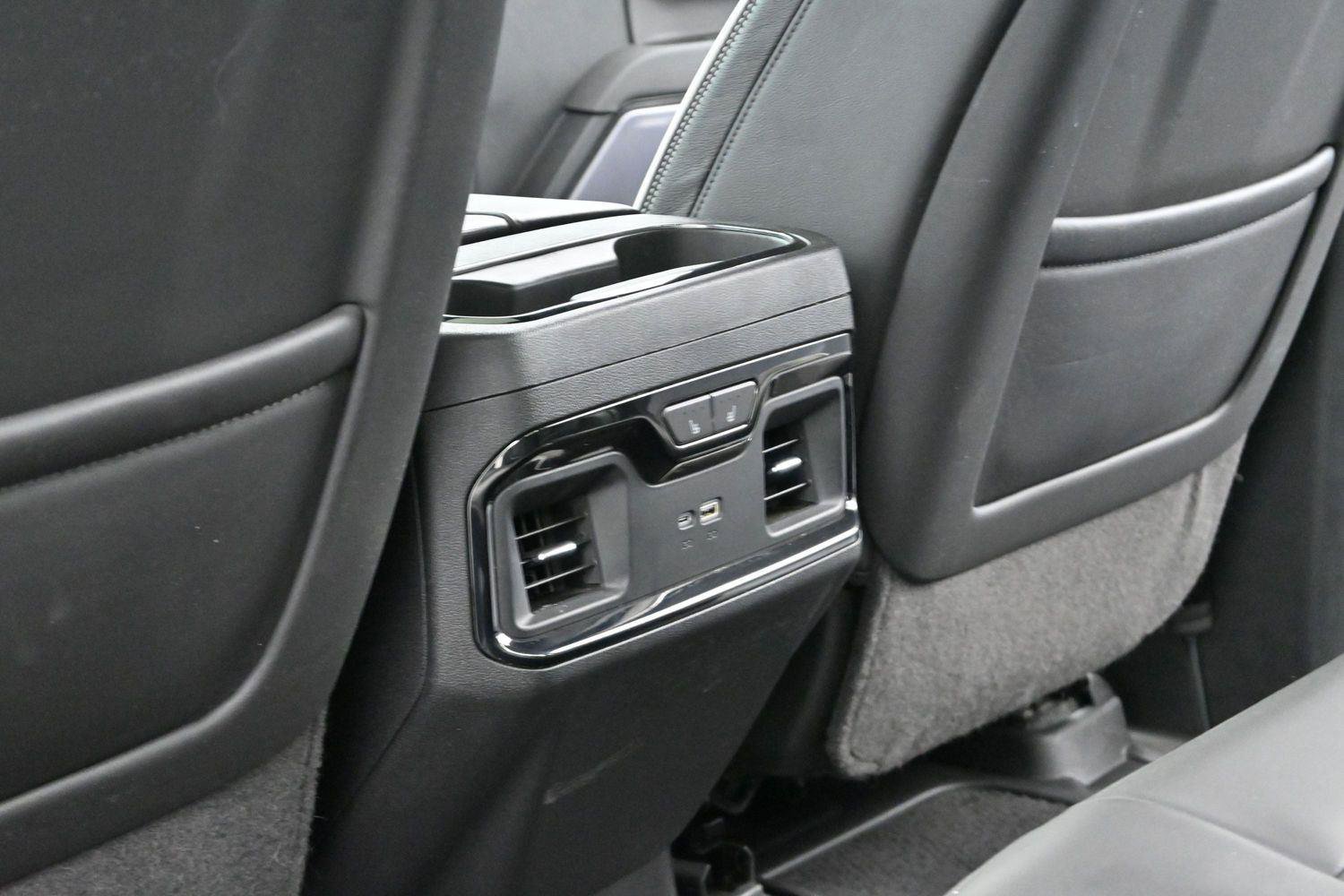 Used 2024 GMC Sierra 2500 AT4X AWD/4WD image 32
