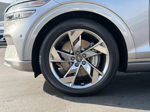 Certified 2023 Genesis Electrified GV70 AWD/4WD image 25
