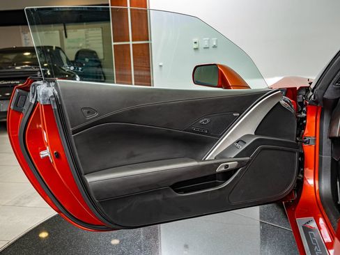 Used 2016 Chevrolet Corvette Z06 w/ 3LZ Preferred Equipment Group RWD image 29