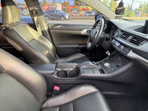 Used 2013 Lexus CT 200h image 13