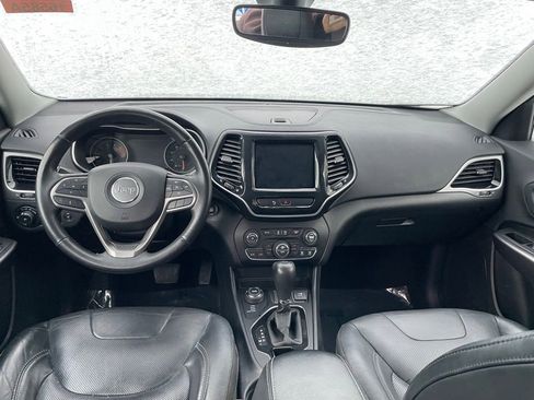 Used 2019 Jeep Cherokee Limited image 11