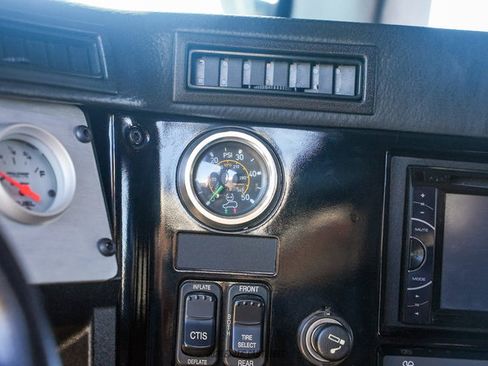 Used 2006 HUMMER H1 4-Door Wagon AWD/4WD image 33