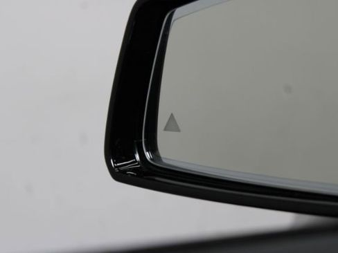 Used 2015 Mercedes-Benz E 350 4MATIC image 10