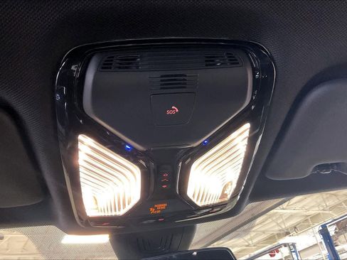 Used 2022 BMW X5 xDrive40i w/ Premium Package image 35