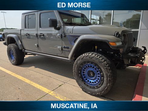 Used 2021 Jeep Gladiator Mojave AWD/4WD image 2