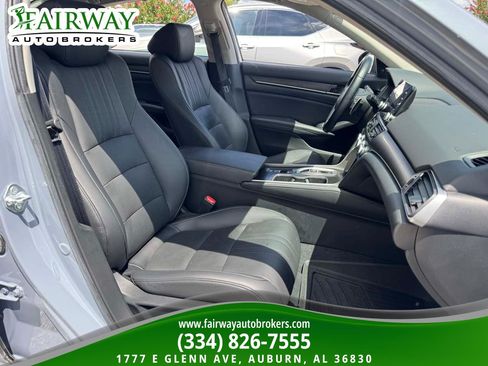 Used 2021 Honda Accord Touring image 12