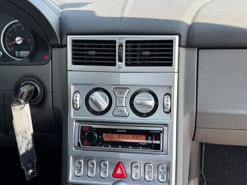 Used 2008 Chrysler Crossfire Limited RWD image 16