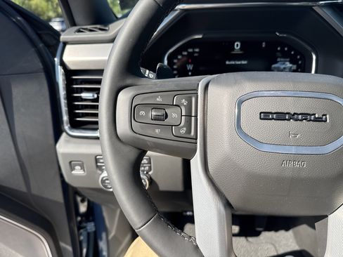 New 2025 GMC Sierra 1500 Denali w/ Technology Package image 18