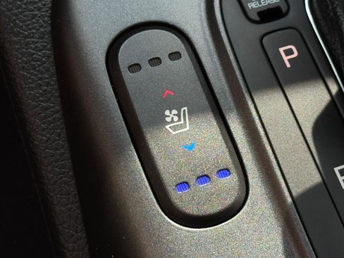 Used 2015 Kia Forte EX w/ EX Premium Package image 17