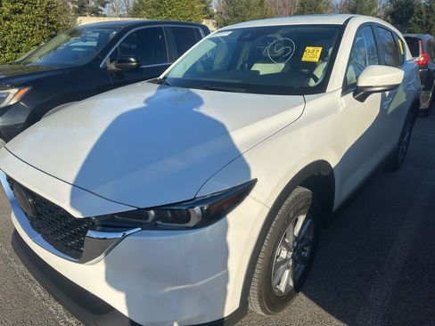 Used 2023 MAZDA CX-5 AWD 2.5 S w/ Preferred Package image 3