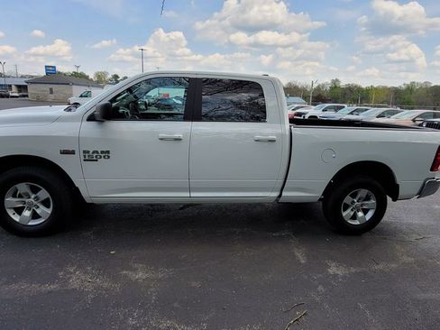 Used 2021 RAM 1500 Classic SLT AWD/4WD image 3