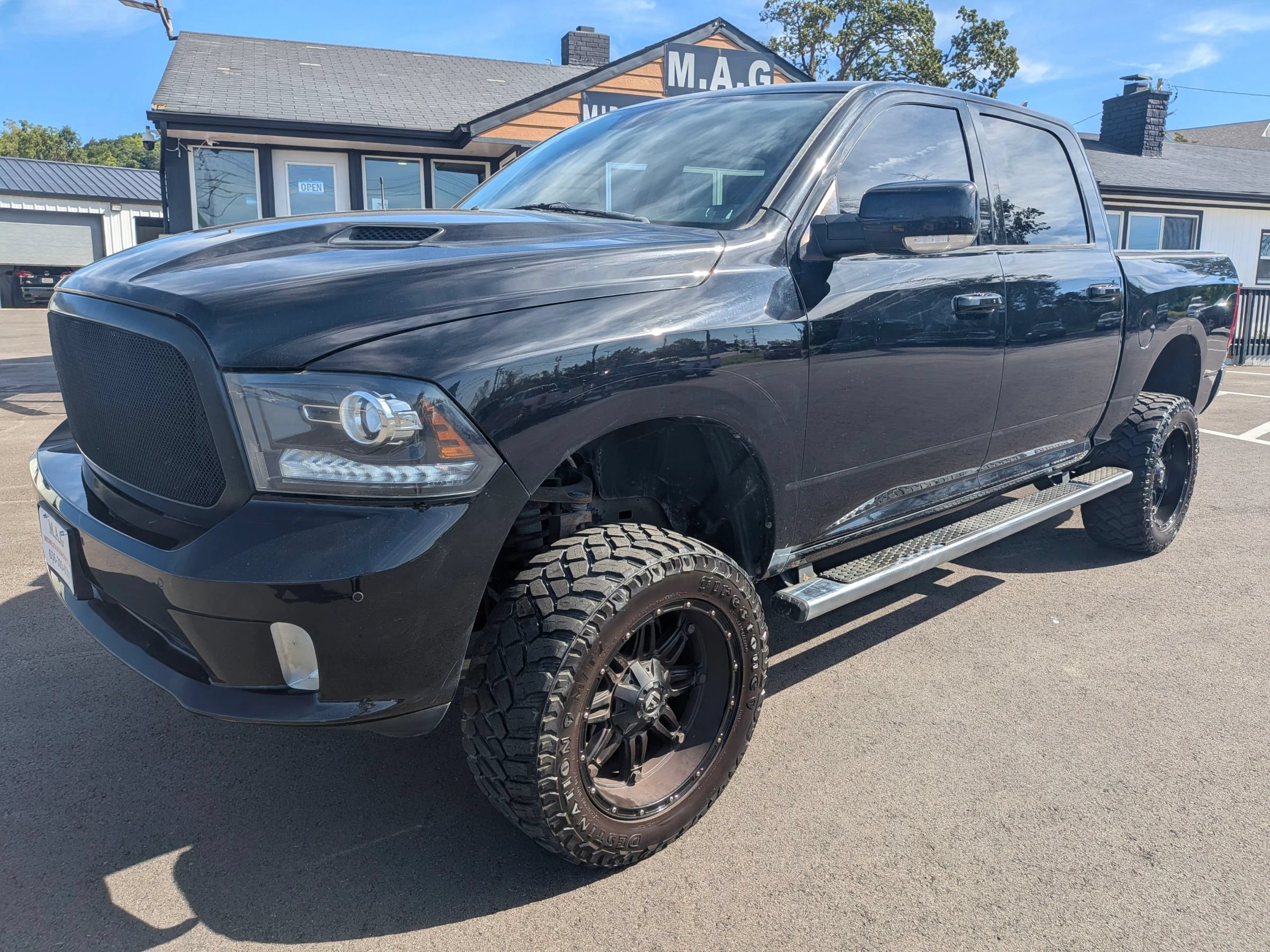 Used 2014 RAM 1500 Sport w/ Convenience Group AWD/4WD image 2