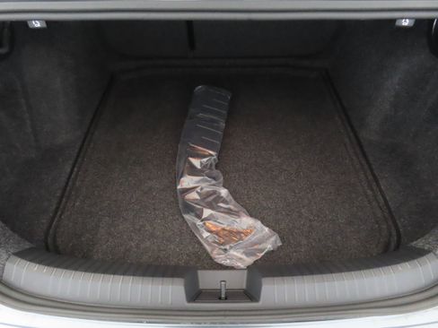 New 2025 Volkswagen Jetta SE image 24