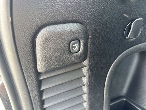 Used 2021 Jeep Grand Cherokee Limited w/ Luxury Group II image 30