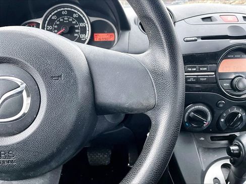 Used 2014 MAZDA MAZDA2 Sport image 12