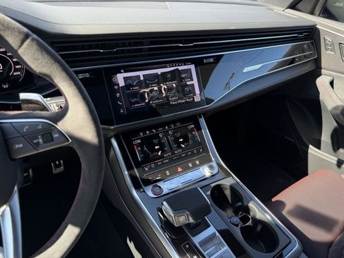 New 2026 Audi RS Q8 performance image 17