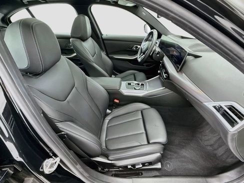 Used 2026 BMW 330i Sedan w/ M Sport Package RWD image 19