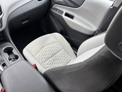 Used 2020 Chevrolet Equinox LS w/ LS Convenience Package image 14