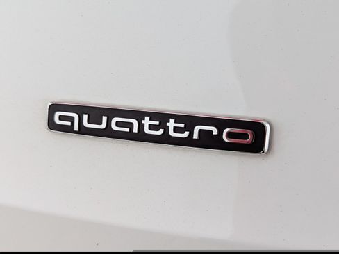 Certified 2023 Audi Q3 2.0T Premium w/ Convenience Package AWD/4WD image 25