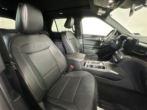 Used 2020 Ford Explorer Limited w/ Class III Trailer Tow Package AWD/4WD image 26
