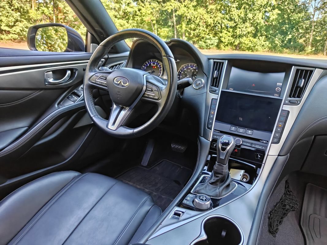 Used 2018 INFINITI Q60 3.0t Luxe w/ Sensory Package 3.0T Luxe AWD/4WD image 24