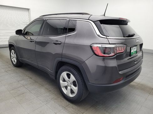 Used 2021 Jeep Compass Latitude FWD image 5
